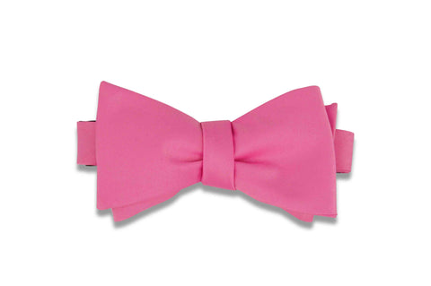 Red Delicious Knitted Bow Tie (pre-tied)