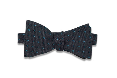 Flying Green Wool Bow Tie (self-tie)
