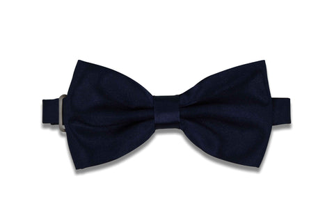Red Delicious Knitted Bow Tie (pre-tied)